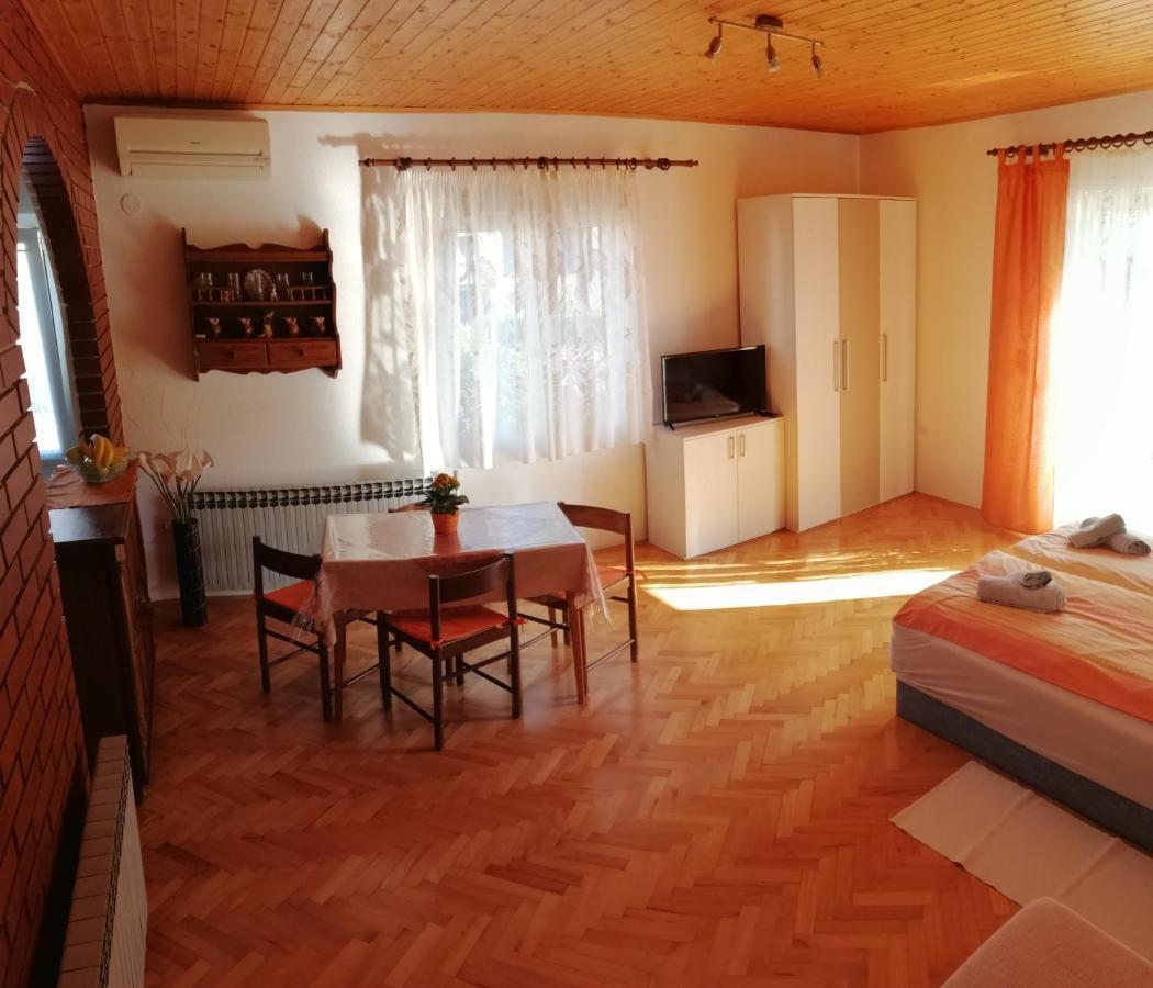 Apartmani Darko Ровинь Экстерьер фото