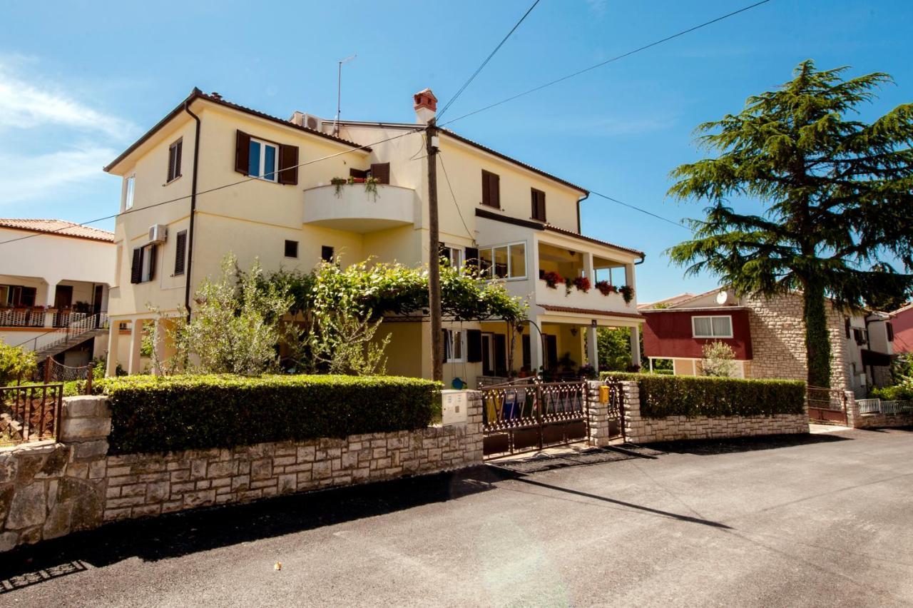 Apartmani Darko Ровинь Экстерьер фото