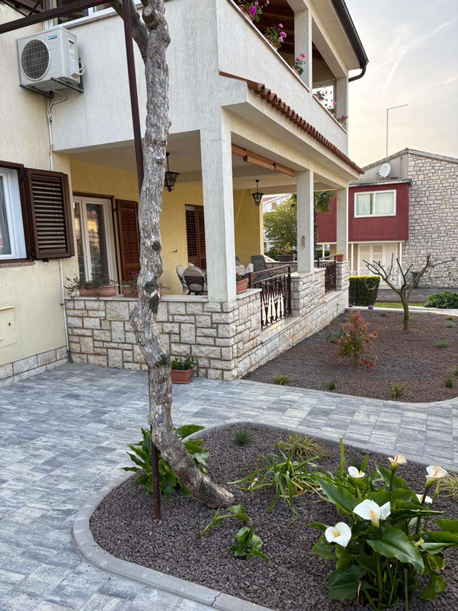 Apartmani Darko Ровинь Экстерьер фото
